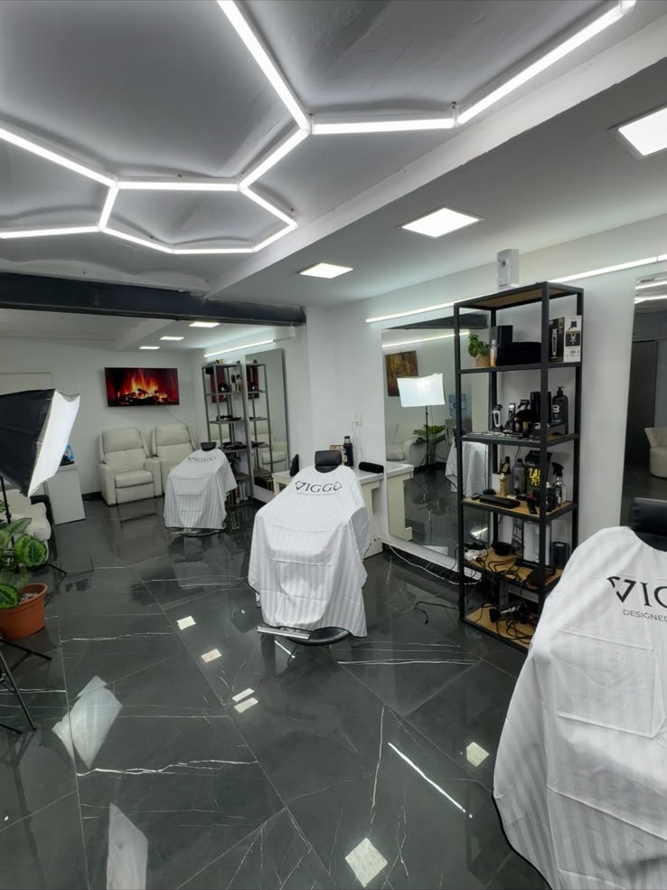 Interior de la barbería El Sótano